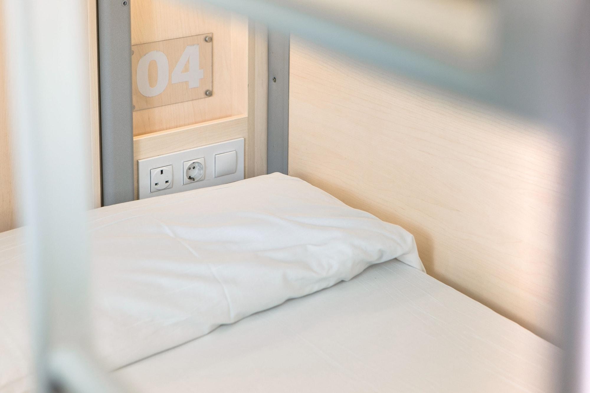 Urbany Hostel Barcelona Bagian luar foto