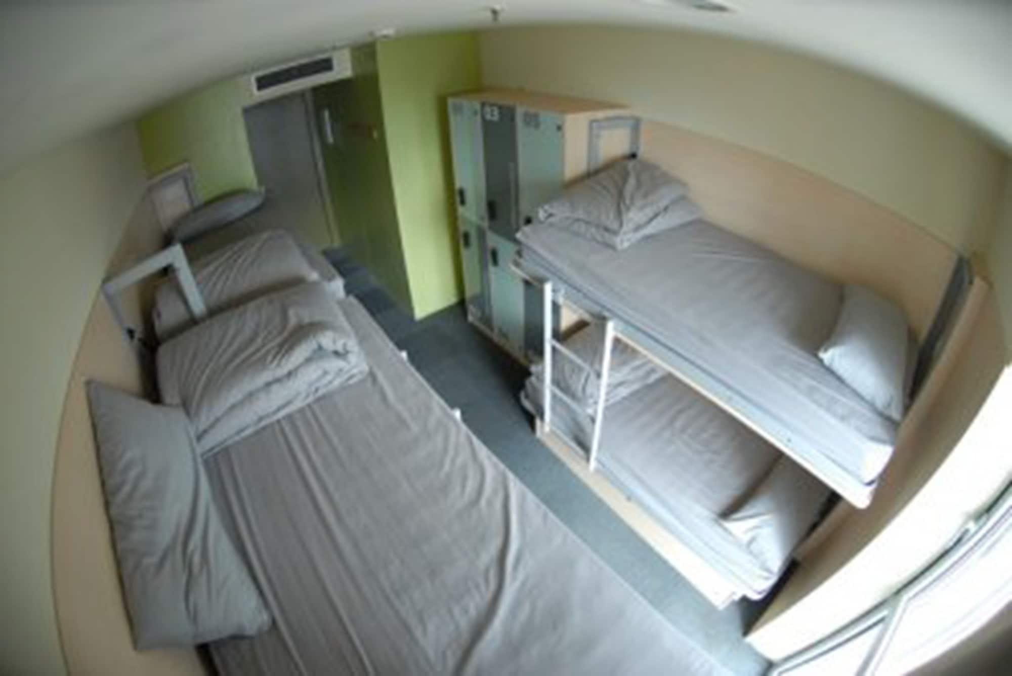 Urbany Hostel Barcelona Bagian luar foto