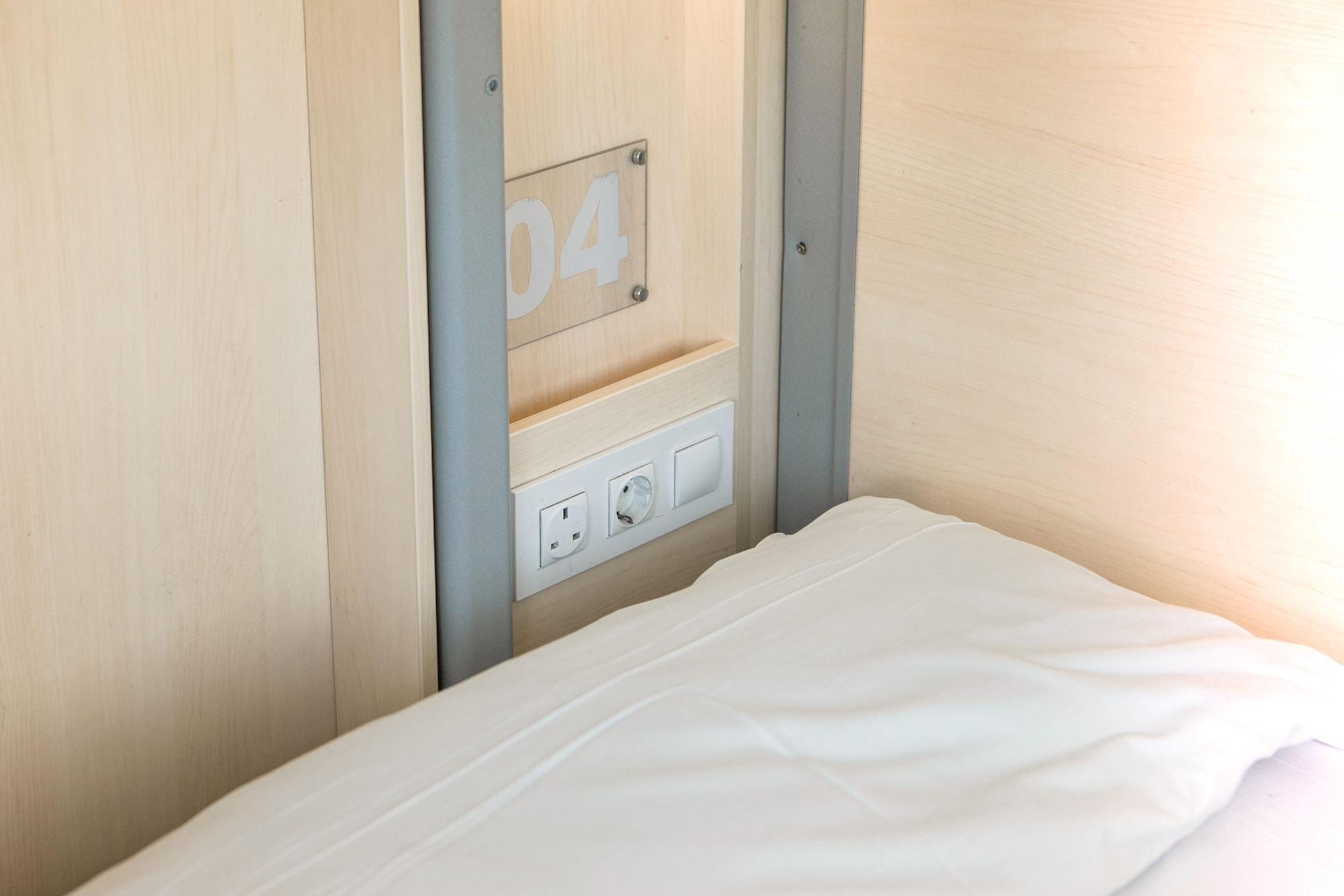 Urbany Hostel Barcelona Bagian luar foto