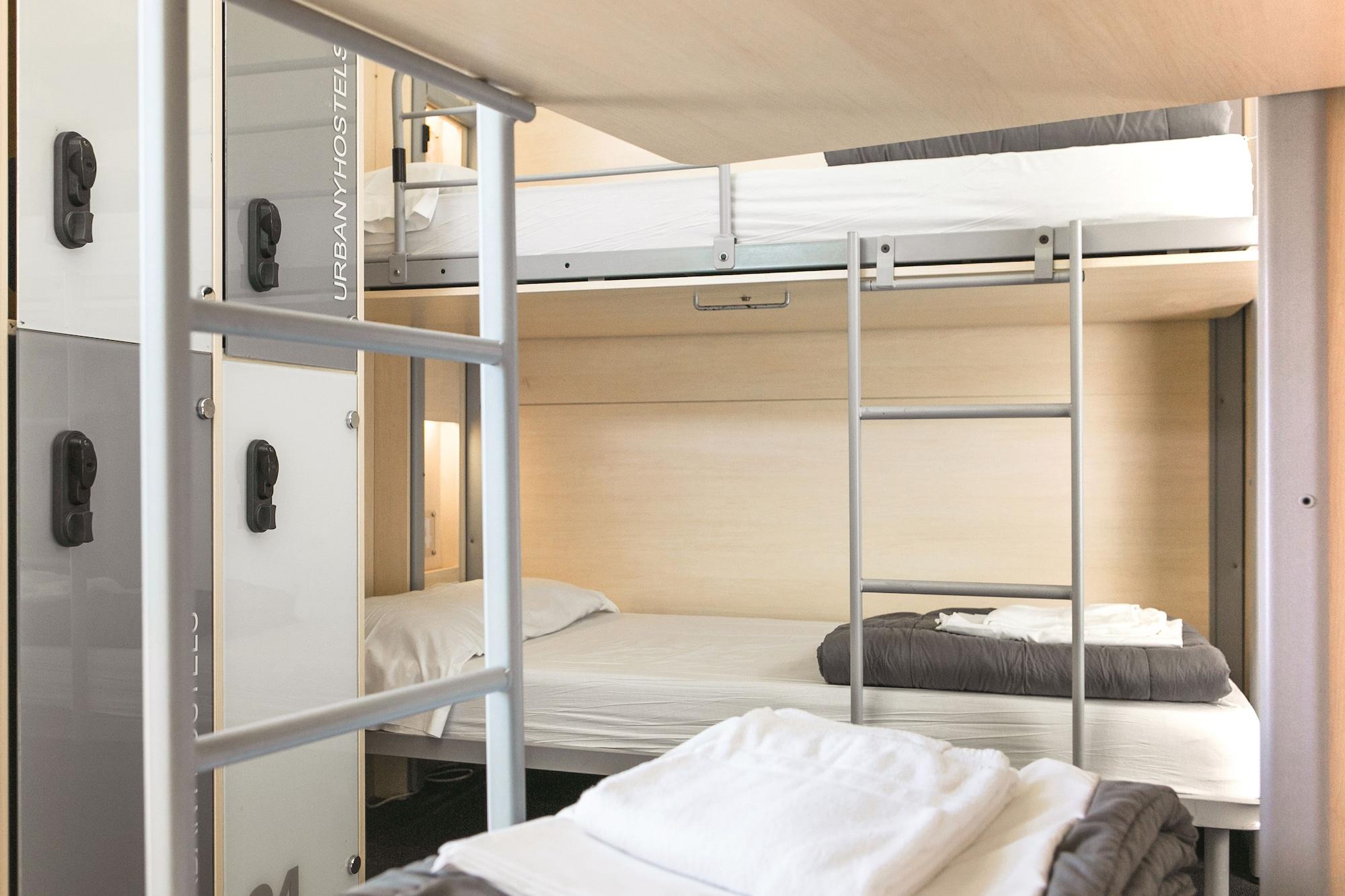 Urbany Hostel Barcelona Bagian luar foto