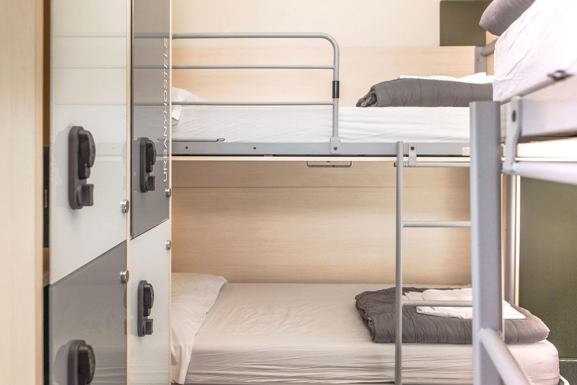 Urbany Hostel Barcelona Bagian luar foto