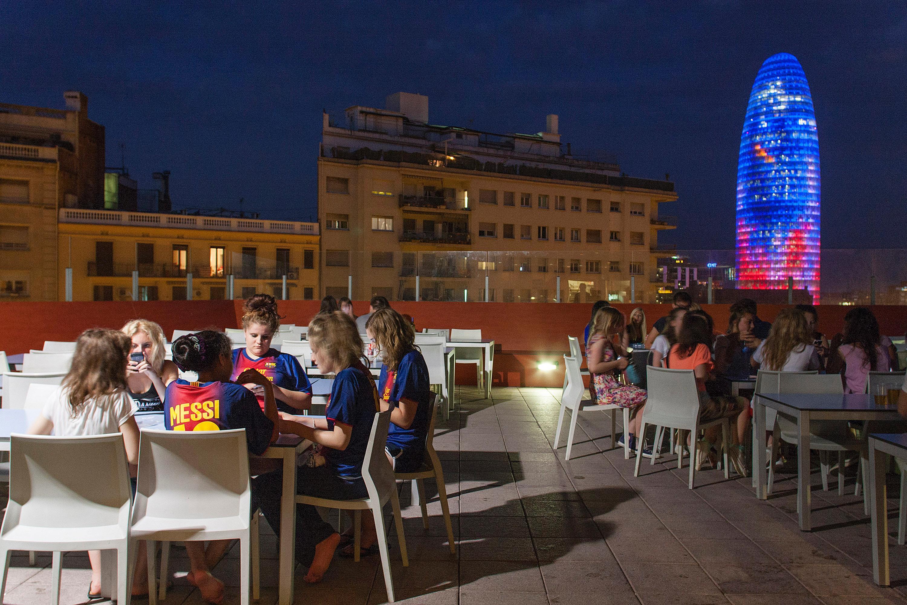 Urbany Hostel Barcelona Bagian luar foto